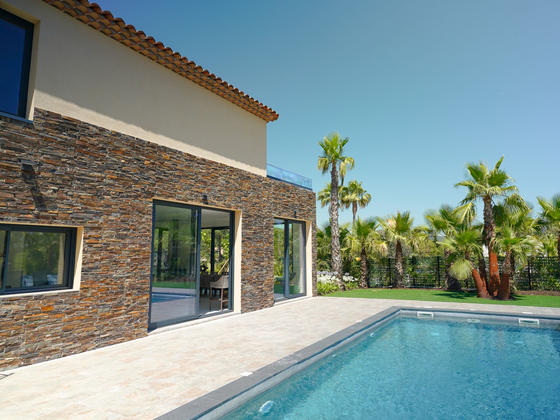 residence-2-exterieur-piscine