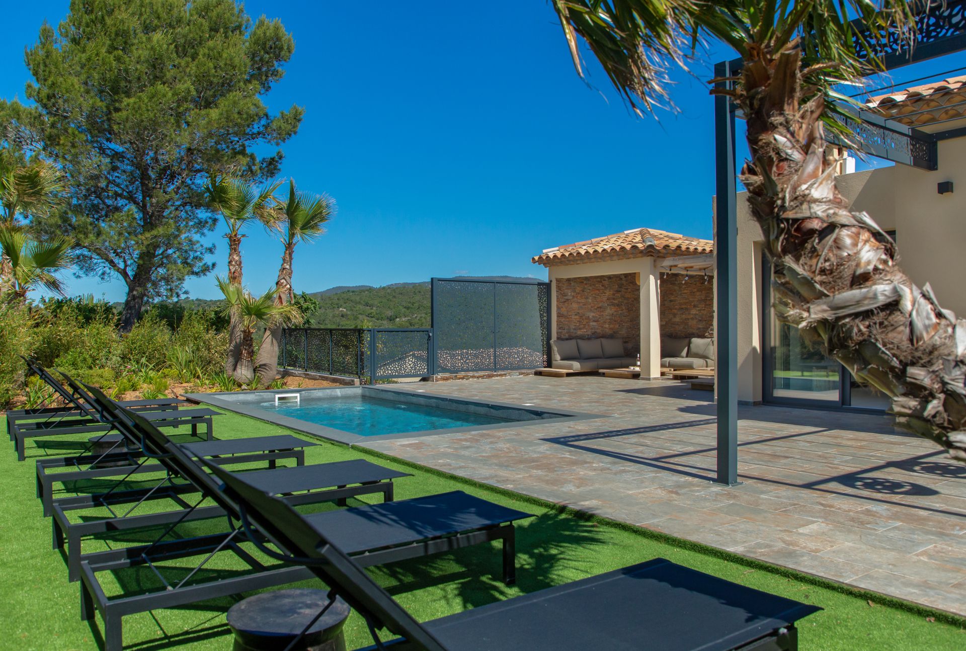 nico-gomez-este-rel-caravaning-villa-location-ext-hd-19.jpg
